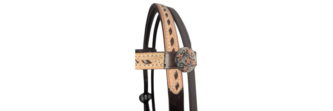 up close on rough & buck stitch headstall